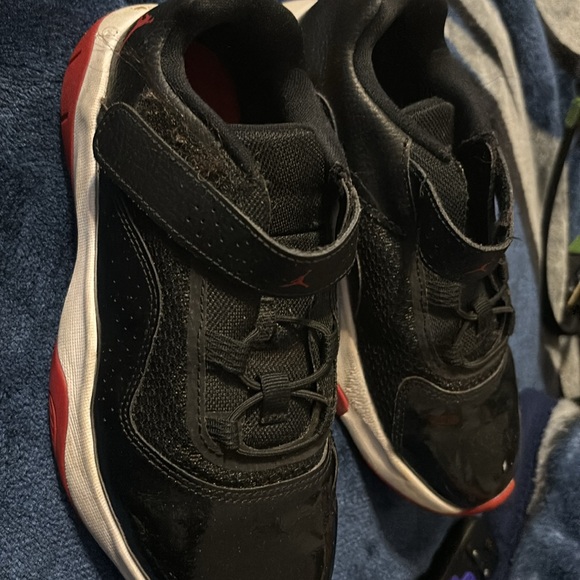Black, white, red Jordan’s. Worn once - Picture 3 of 4